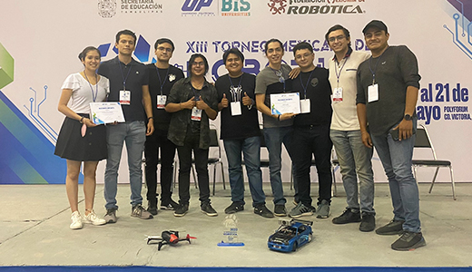 Ganan estudiantes del TecNM Celaya medallas de oro y bronce en Torneo Mexicano de Robótica 