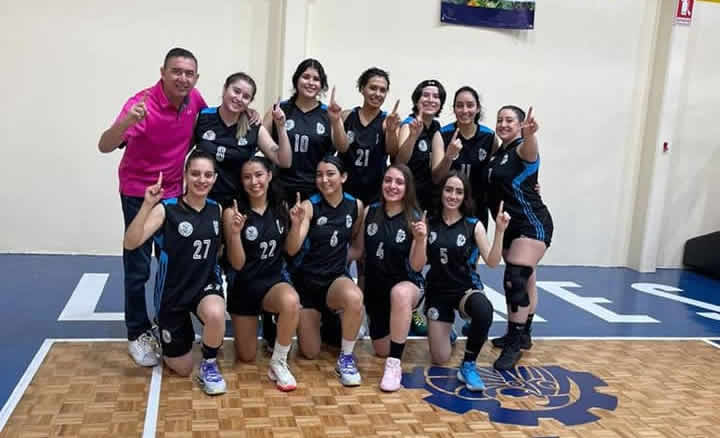 CAMPEONAS CAMPEONAS CAAAMMPEONAS UNA VEZ MÁS!!!