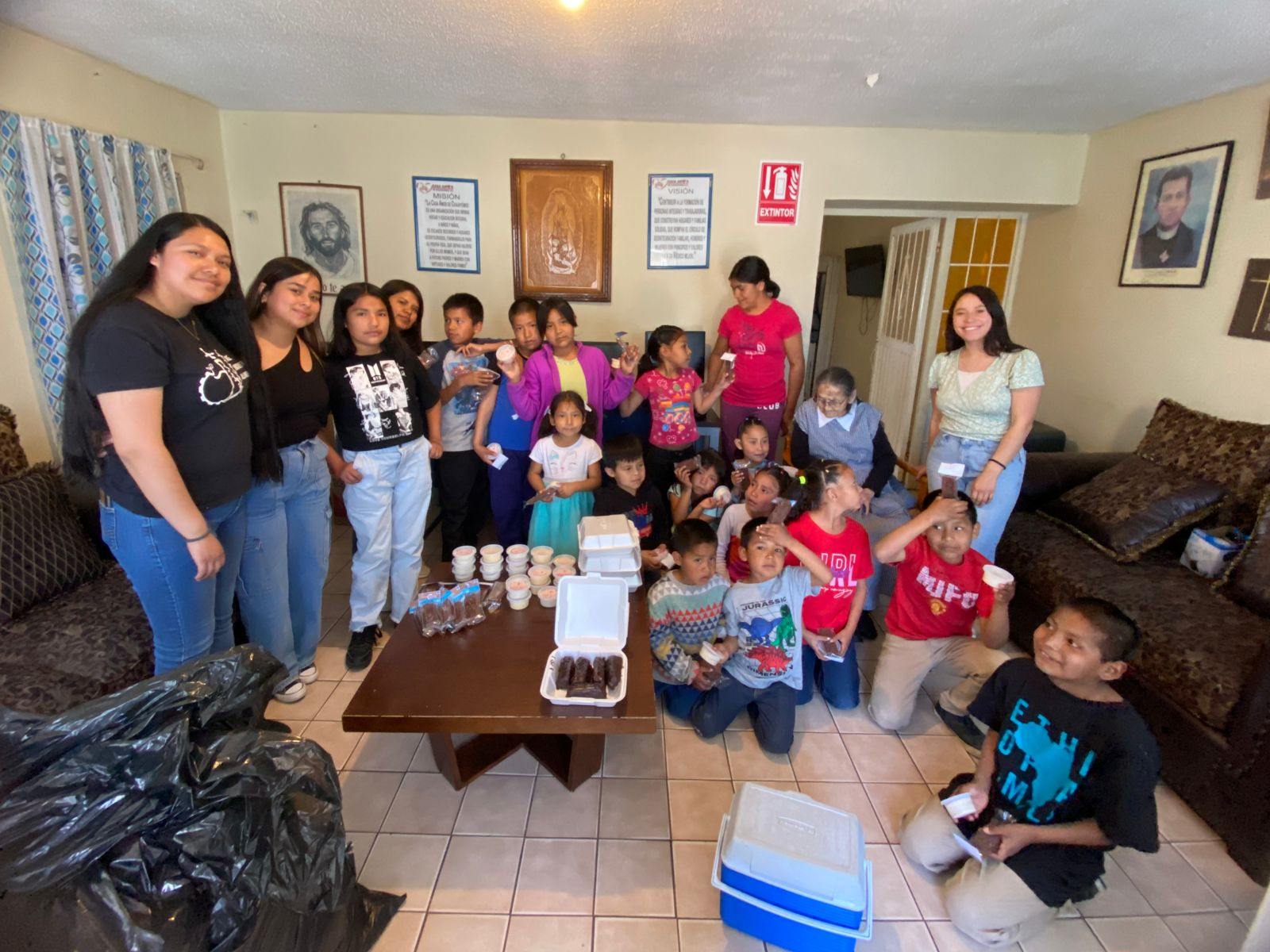 Estudiantes de Ingeniería en Industrias Alimentarias Del Tecnológico de Cd. Cuauhtémoc endulzan el Día del Niño en Casa Hogar Amor y Albergue Tarahumara Minita