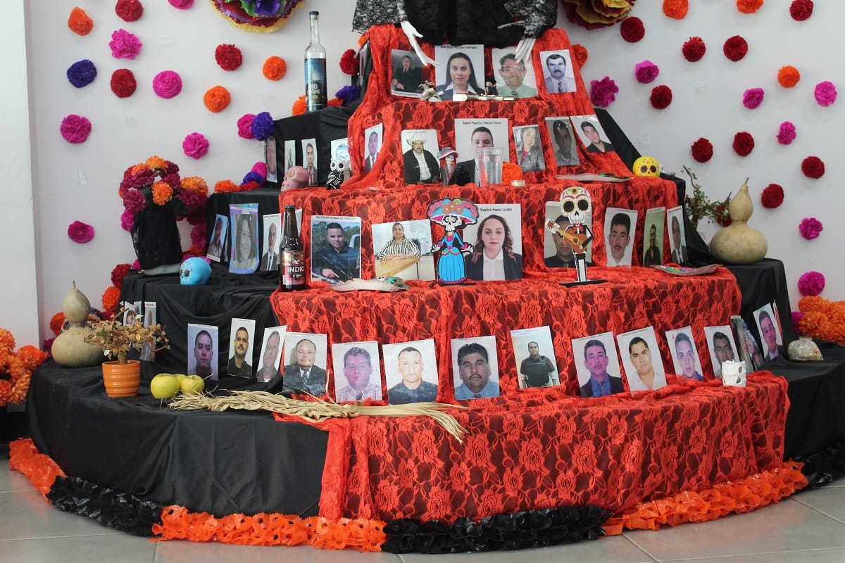 UNA VEZ MÁS, CON EXITO SE CELEBRA LA GRAN EXHIBICION DE ALTARES DE MUERTO